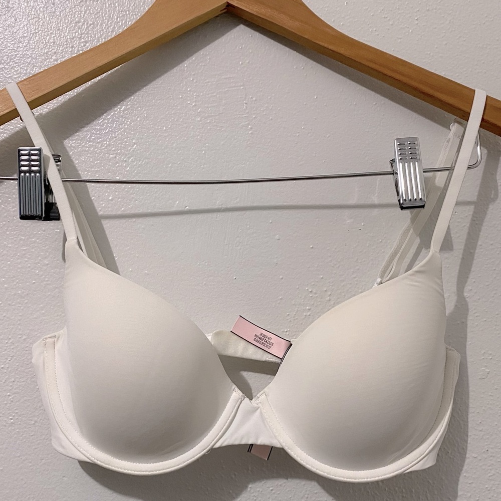 Victoria’s Secret Demi Bra